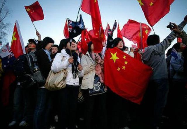 探索家里老电脑,怎么改装才能玩英雄联盟,哪位大神帮忙,跪谢!的热门话题-家里老电脑,怎么改装才能玩英雄联盟,哪位大神帮忙,跪谢!网平台